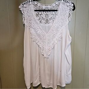 Chic White Lace Women's Blouse
